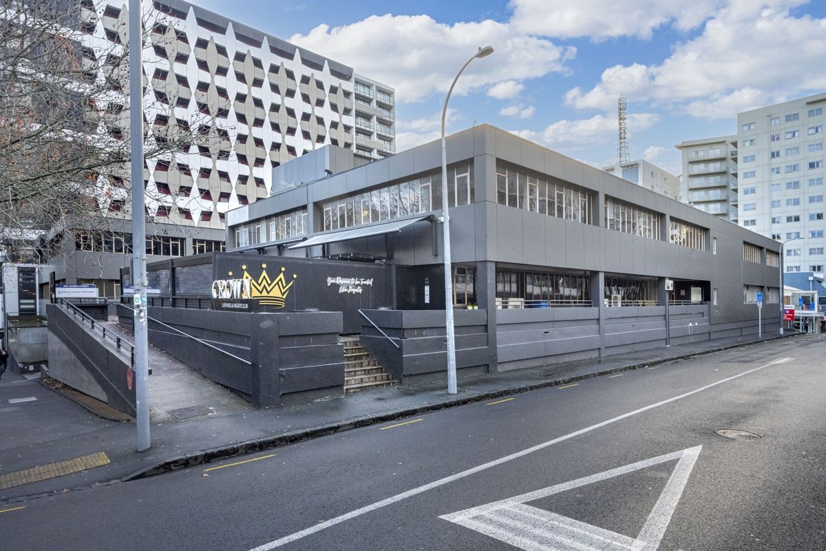 Education/Office Options: 600sqm-5,000sqm+ - Mehr
