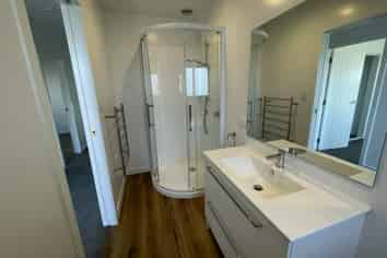 Manawatu / Whanganui - Address withheld