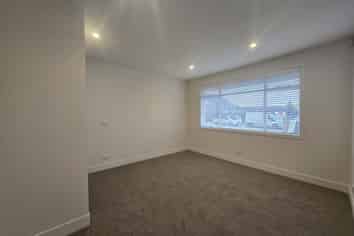 B/8 Opawa Road, Waltham
