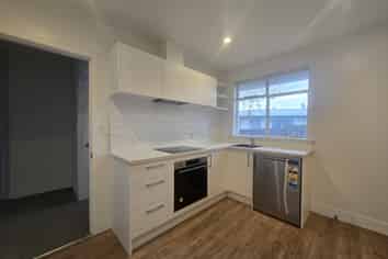 B/8 Opawa Road, Waltham