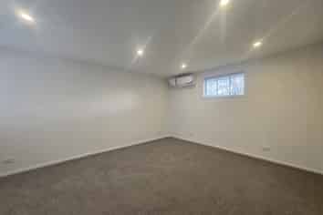 B/8 Opawa Road, Waltham
