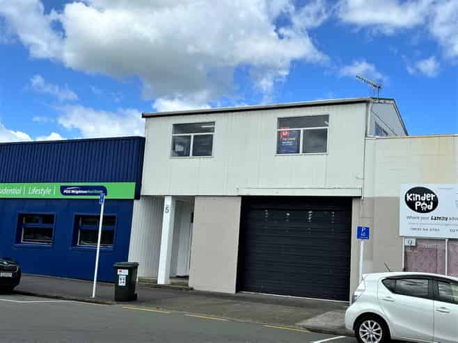Boutique commercial space on Stanley Street