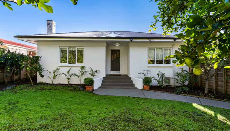 12 Sutherland Road, Point Chevalier