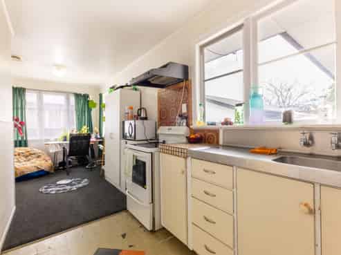 11 Peters Avenue, Cloverlea