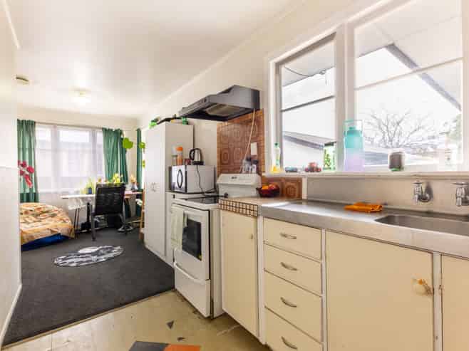 11 Peters Avenue, Cloverlea