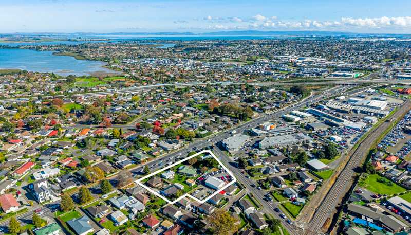 120-128 Great South Road, Takanini