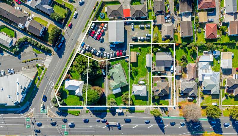 120-128 Great South Road, Takanini