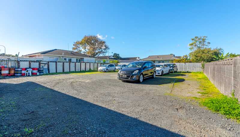 120-128 Great South Road, Takanini