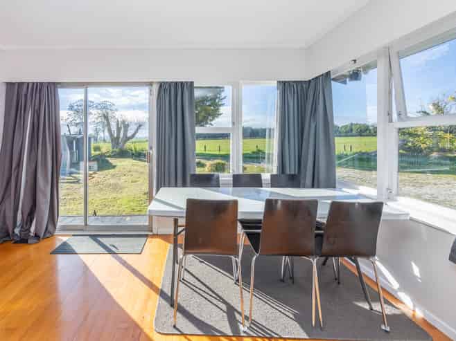 588 Holland Road, Eureka