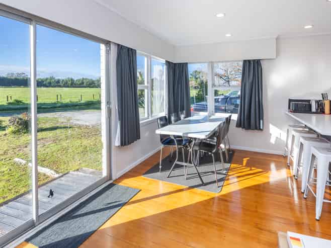 588 Holland Road, Eureka