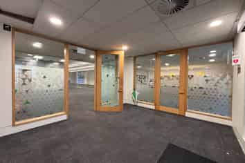 Large Office near the Airport with Ample Parking 