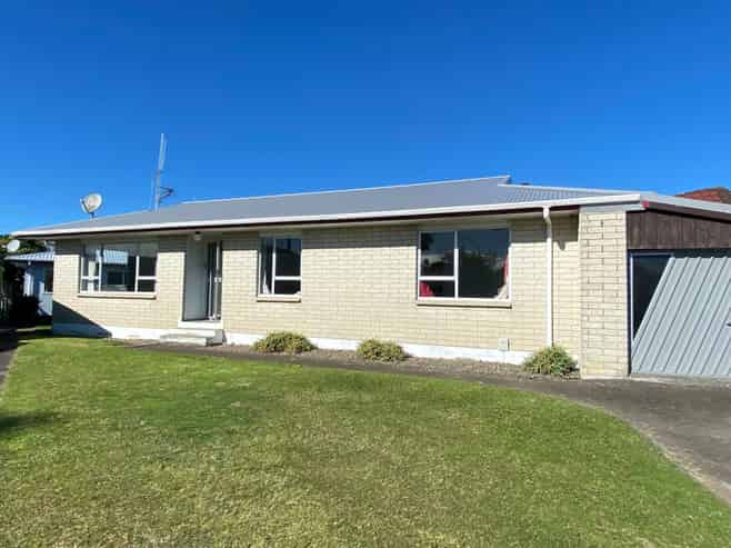 70 Taipari Street, Maungatapu