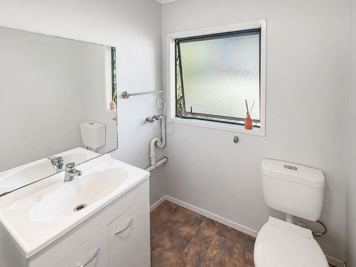 Tidy 2-bedroom standalone home in a convenient location! - Ansicht 5