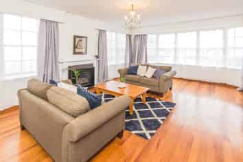 25 Brassey Road, Saint Johns Hill