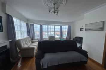 25 Brassey Road, Saint Johns Hill
