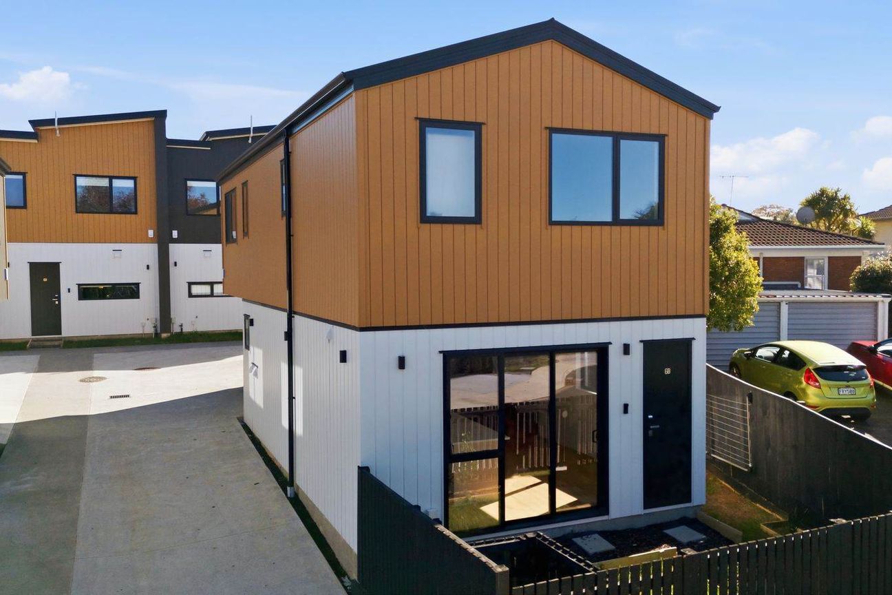 Apartment in Auckland, Howick Central, Howick - View 3