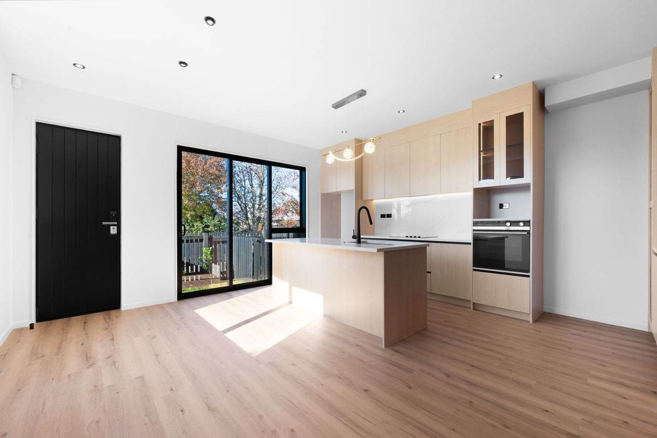 Apartment in Auckland, Howick Central, Howick - View 4