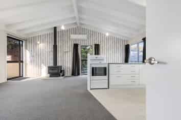 4 Kirkcaldie Grove, Levin