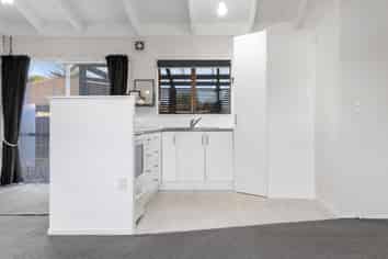 4 Kirkcaldie Grove, Levin