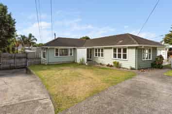 9 Bluegum Road, Paraparaumu Beach