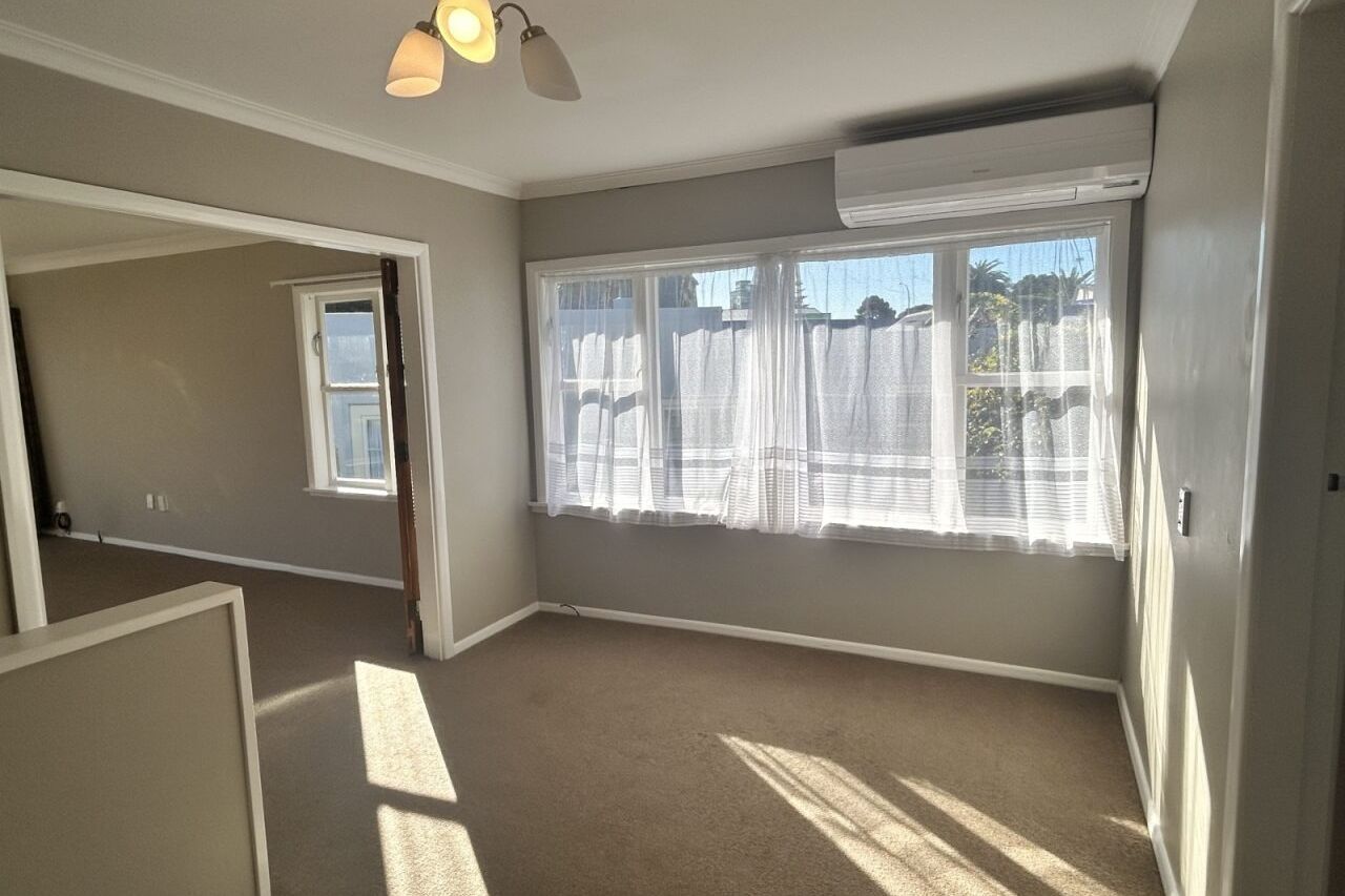 PARAPARAUMU BEACH - TWO BEDROOMS - Widok 6