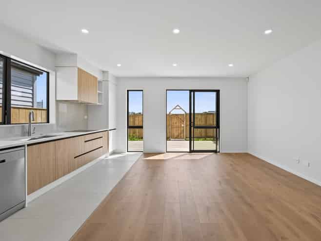 10 Kaapehu Street, Karaka