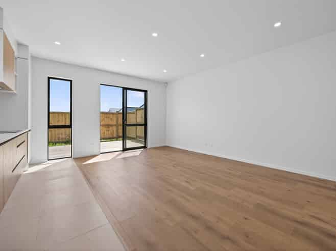 10 Kaapehu Street, Karaka