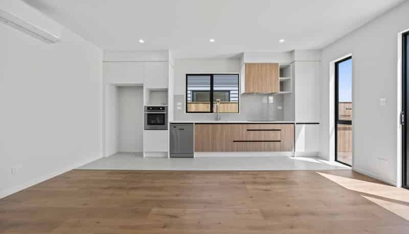10 Kaapehu Street, Karaka