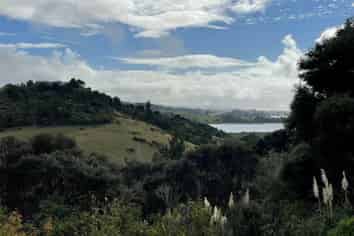 91B The Bullock Track, Mahurangi West