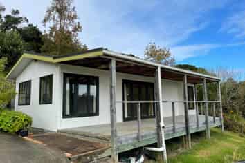 91B The Bullock Track, Mahurangi West