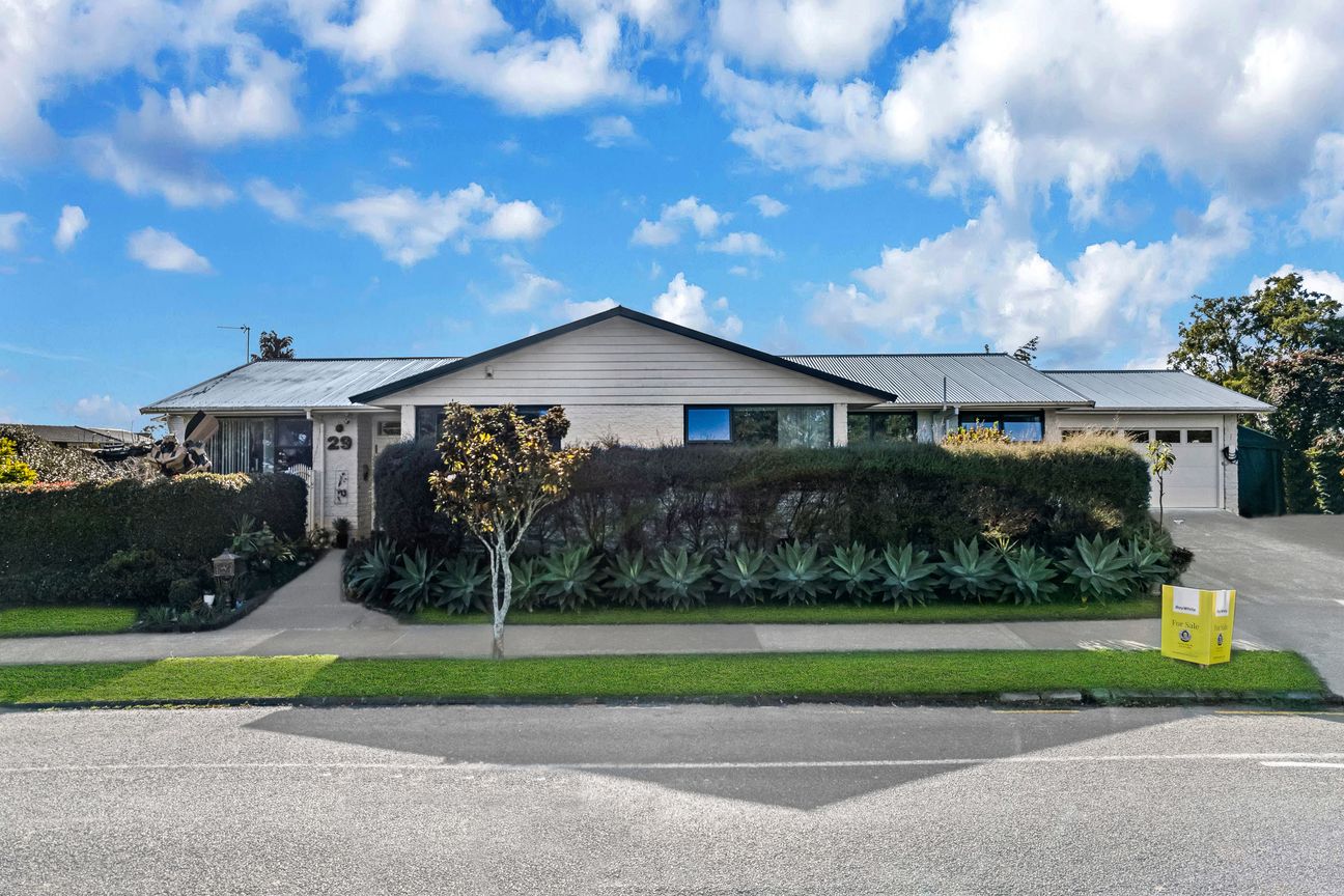 Corner Site Development Opportunity in Sunnyhills - Widok 2
