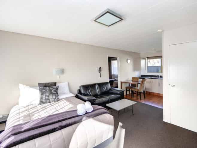 St Kilda Beach 17 Unit Motel - Price Reduced