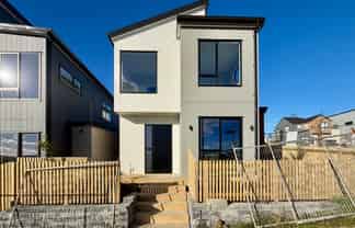 12 Wira Lane, Silverdale