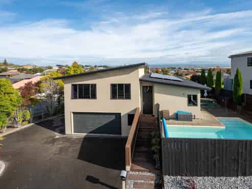 1 Olympus Way, Richmond