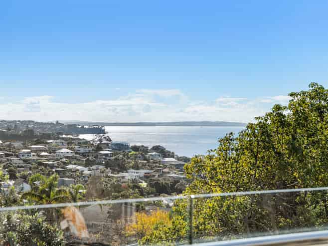 106/585 Beach Road, Rothesay Bay