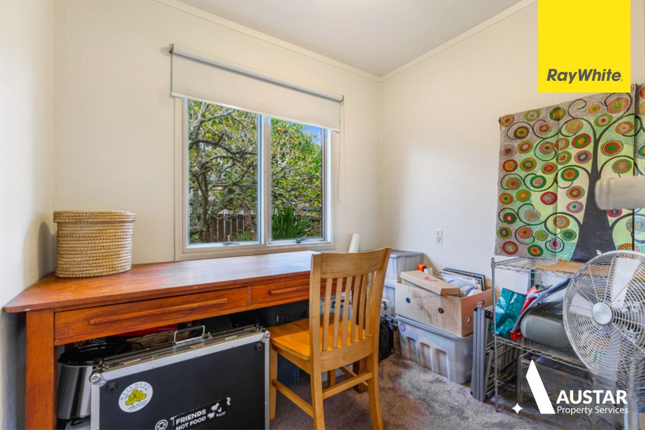 Charming 2-Bedroom Home at 8 Hiseman Lane, Henderson - Aanzicht 4