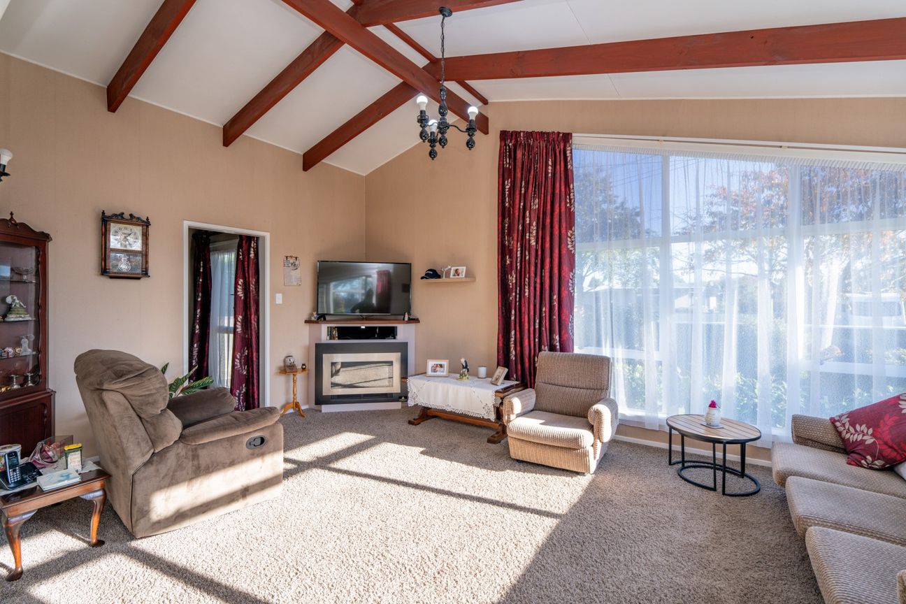 Immaculate inside and out - Mehr