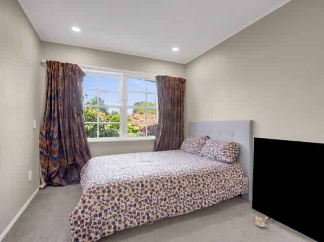 104 Poaka Avenue, Dinsdale