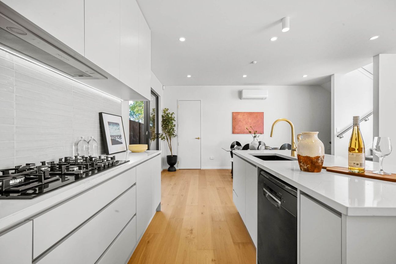 High-Spec - Brand New Home in Rangi Zone - Aanzicht 4