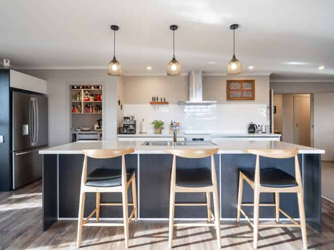 20 Pine Crest Drive, Richmond