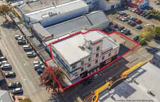 Landmark investment with income and upside