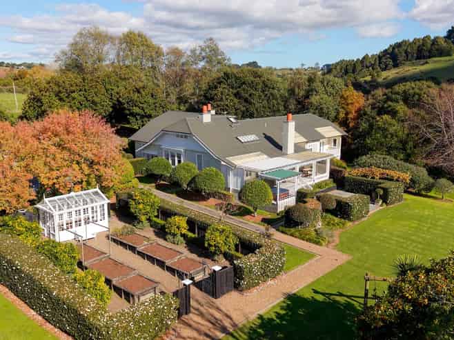 998 Peak Road, Waimauku