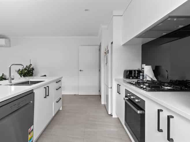 10 Gosset Avenue, Chartwell