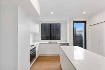 4/50 Selwyn Ave, Mission Bay