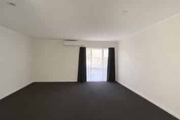 2/110 Firth Street, Hamilton East