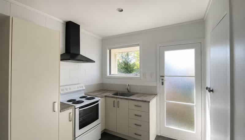 2/110 Firth Street, Hamilton East