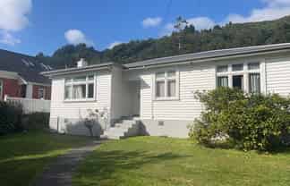 90 Waikawa Road, Picton