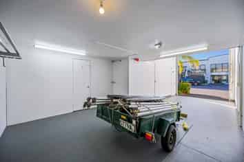 Fully Refurbished Live Work Unit – Occupy/Invest