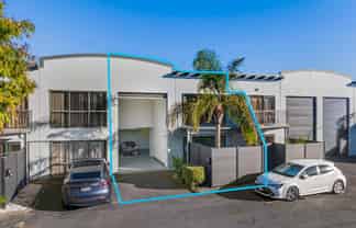 Fully Refurbished Live Work Unit – Occupy/Invest
