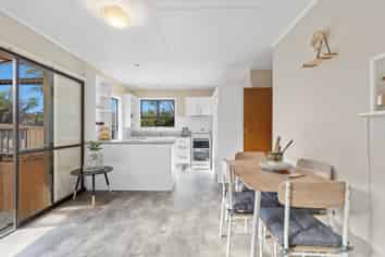 8 Hughson Street, Waitara